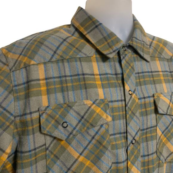 L.L. Bean Katahdin Performance Flannel Mens Size L - Picture 2 of 7